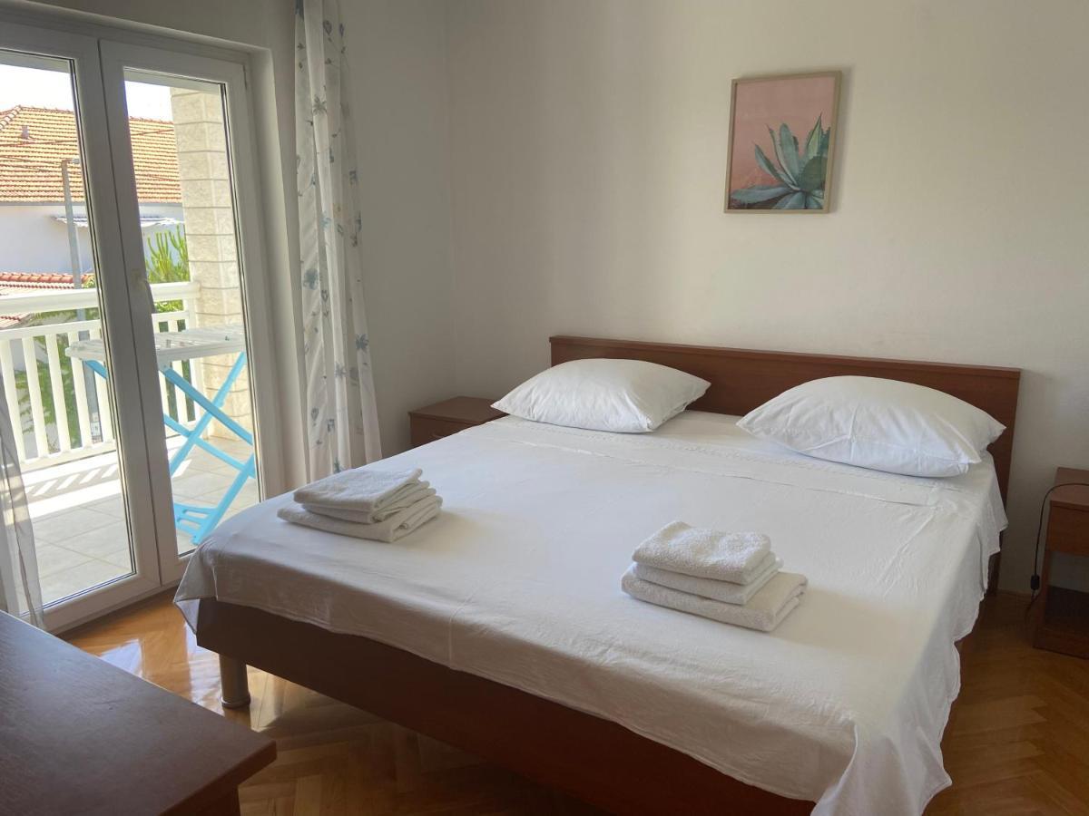 Apartamento House Mare Trogir Exterior foto