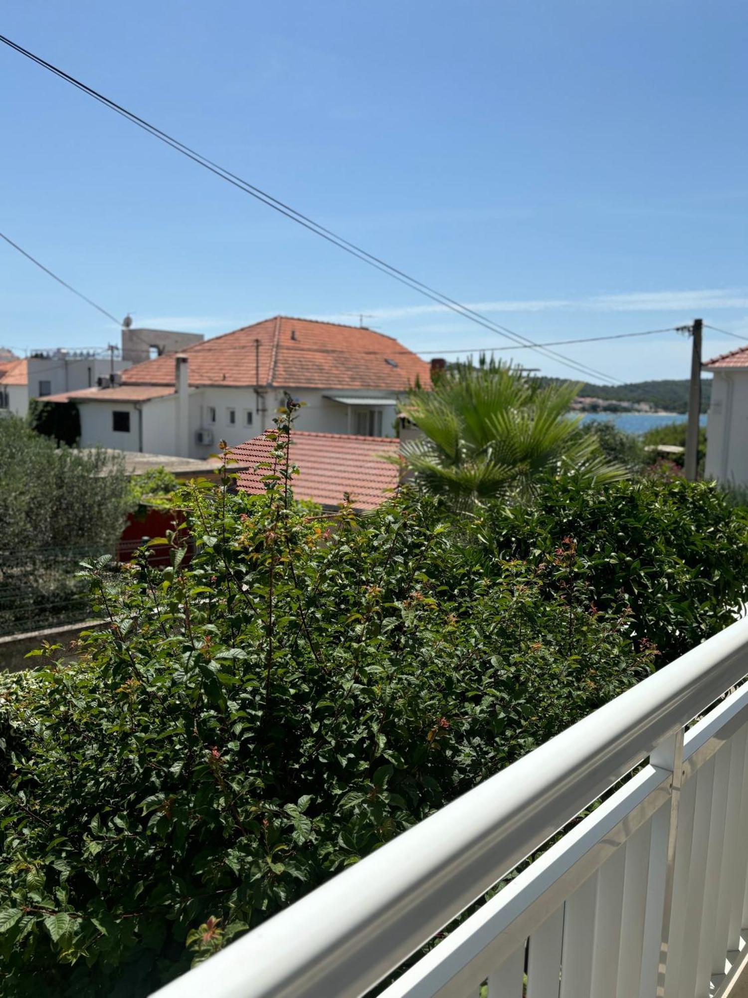 Apartamento House Mare Trogir Exterior foto
