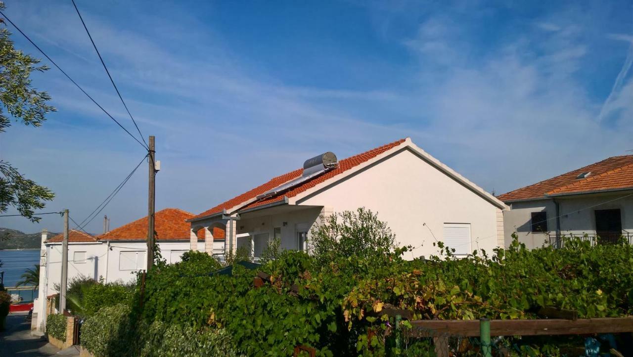 Apartamento House Mare Trogir Exterior foto